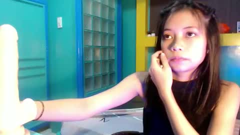 Snapshot of asian_slade chatting on 05-14-26, 06:09 asian_slade online show from 05-14-26, 06:09