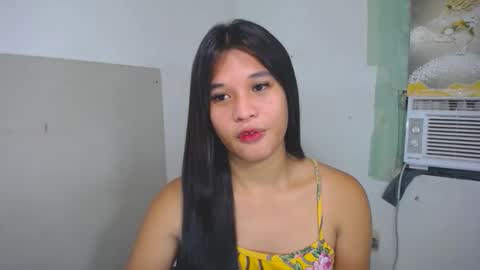 Yan online show from 10-29-25, 07:04