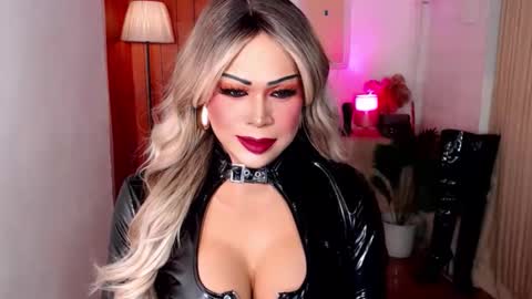 nicole online show from 10-01-25, 08:42