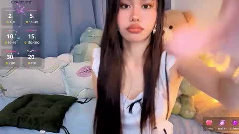 Snapshot of asianbabecandy chatting on 10-12-25, 05:17 candy online show from 10-12-25, 05:17