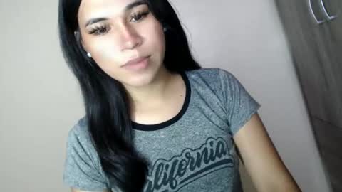 Snapshot of asianblk_barbiedoll chatting on 04-14-26, 02:17 asianblk_barbiedoll online show from 04-14-26, 02:17