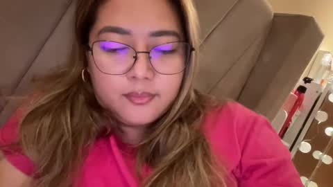 Snapshot of asianbunny10 chatting on 06-05-26, 04:13 Curvy online show from 06-05-26, 04:13
