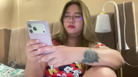 Snapshot of asianbunny10 chatting on 06-30-26, 09:10 Curvy online show from 06-30-26, 09:10