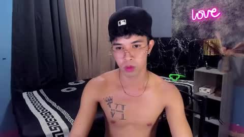 asiancum_peter online show from 11-21-25, 02:21