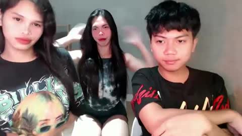   online show from 12-12-24, 08:32