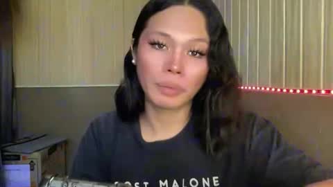 Snapshot of asianflirty_maicaxx chatting on 05-05-26, 04:09 asianflirty_maicaxx online show from 05-05-26, 04:09