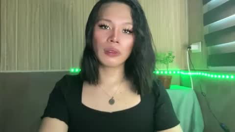 Snapshot of asianflirty_maicaxx chatting on 05-12-26, 12:52 asianflirty_maicaxx online show from 05-12-26, 12:52