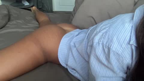 Snapshot of asiangirlandwhiteguy chatting on 09-20-25, 03:40 asiangirlandwhiteguy online show from 09-20-25, 03:40