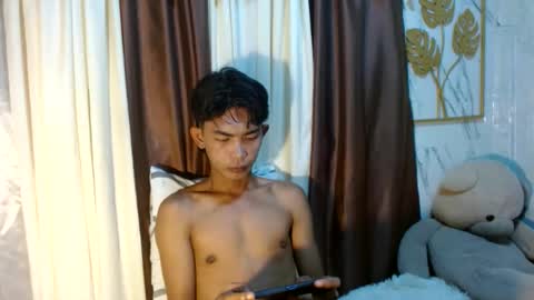 Snapshot of asianhotbigcock chatting on 10-15-25, 02:44 Nico online show from 10-15-25, 02:44