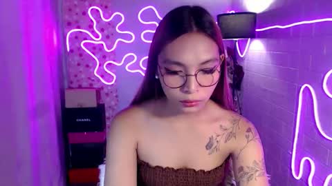 Snapshot of asianhottiesttamira chatting on 05-14-26, 06:37 HI IM TAMIRA LOOKING FOR SERIOUS RELATIONSHIP online show from 05-14-26, 06:37