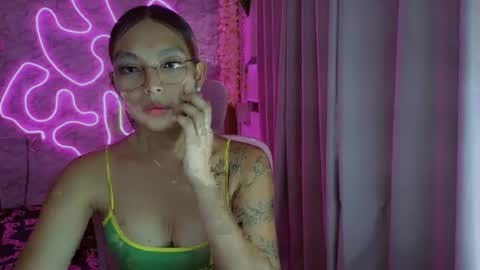 Snapshot of asianhottiesttamira chatting on 07-14-26, 08:41 HI IM TAMIRA LOOKING FOR SERIOUS RELATIONSHIP online show from 07-14-26, 08:41