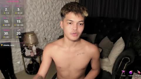 Snapshot of asianhugescott chatting on 12-04-25, 07:50 VICTORIA SCOTT online show from 12-04-25, 07:50