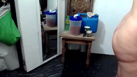 Snapshot of asianladyboy888 chatting on 09-18-25, 05:48 asianladyboy888 online show from 09-18-25, 05:48