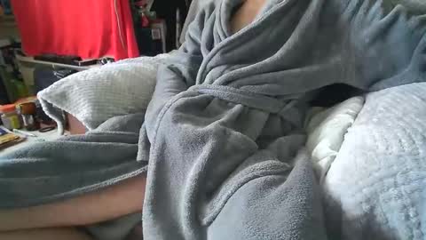 Snapshot of asianlooker chatting on 12-09-24, 12:40 John online show from 12-09-24, 12:40