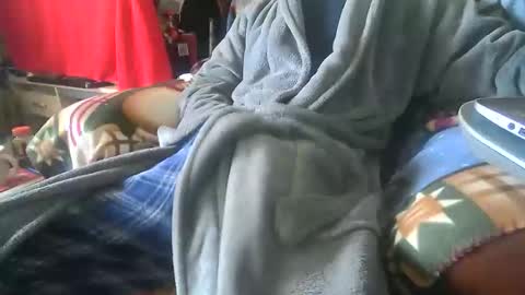 Snapshot of asianlooker chatting on 12-22-24, 12:27 John online show from 12-22-24, 12:27