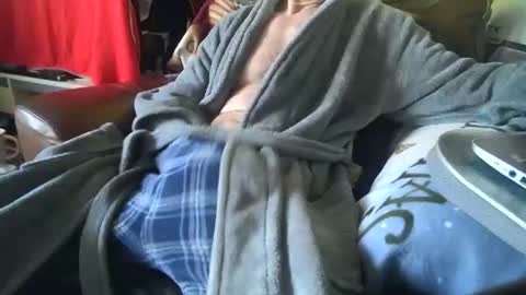 Snapshot of asianlooker chatting on 01-02-25, 03:40 John online show from 01-02-25, 03:40