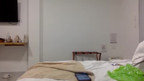  Lara  online show from 04-07-26, 12:11