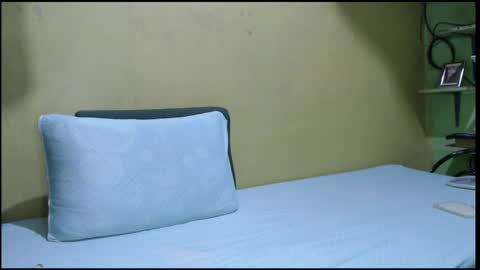 Mhay online show from 12-21-24, 06:19