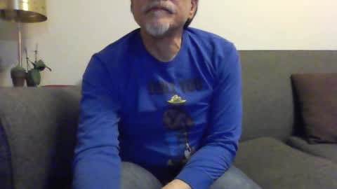 Snapshot of asianmixedman chatting on 02-07-26, 02:59 Asian Mixed Man online show from 02-07-26, 02:59