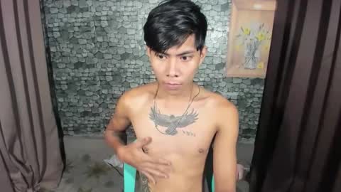 Snapshot of asianplayboyx chatting on 10-09-25, 04:05 mark online show from 10-09-25, 04:05