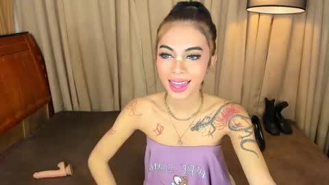 Snapshot of asianprettypetite chatting on 03-11-25, 03:56 CHESKA online show from 03-11-25, 03:56