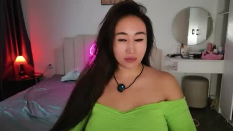 Snapshot of asianqueen777ohmi chatting on 05-22-26, 02:08 Rose Mingna online show from 05-22-26, 02:08