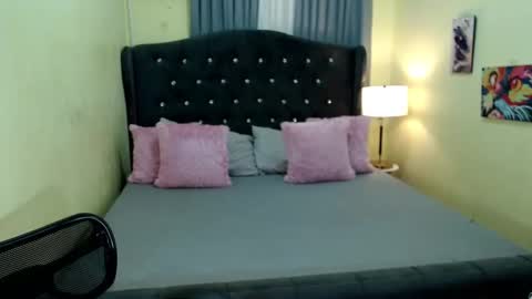 Snapshot of asias_hotkiara chatting on 10-26-25, 12:11 KIARA online show from 10-26-25, 12:11