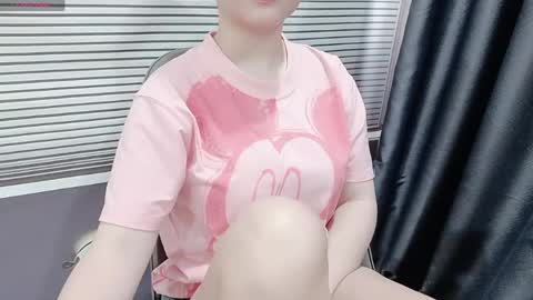 Snapshot of asiasweety chatting on 05-07-26, 01:33 SoHye online show from 05-07-26, 01:33