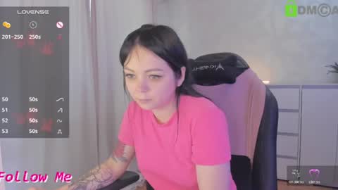 Snapshot of asima_ chatting on 06-23-26, 10:35 Asima online show from 06-23-26, 10:35