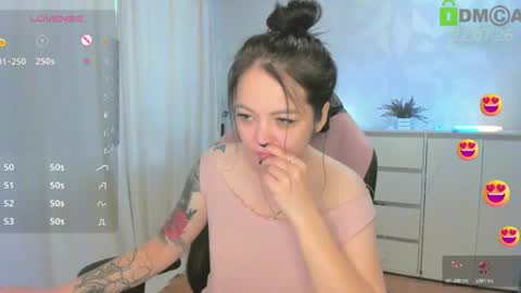 Snapshot of asima_ chatting on 07-23-26, 12:58 Asima online show from 07-23-26, 12:58