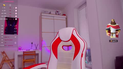 Caroline online show from 12-23-24, 10:53