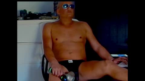 Snapshot of askil8802 chatting on 05-05-26, 06:10 askil8802 online show from 05-05-26, 06:10