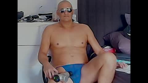 Snapshot of askil8802 chatting on 05-17-26, 06:22 askil8802 online show from 05-17-26, 06:22