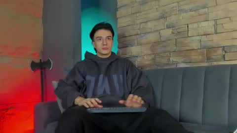 Aslan  online show from 02-24-26, 02:31