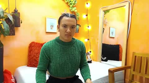 Snapshot of aslyhernandez chatting on 01-10-25, 11:43 ASLY online show from 01-10-25, 11:43