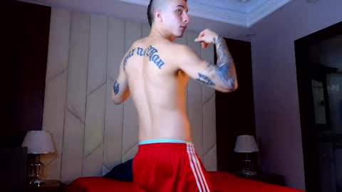 Snapshot of asmodeo_cox chatting on 01-09-25, 09:58 Asmodeo - online show from 01-09-25, 09:58