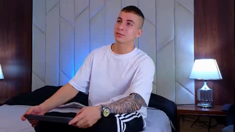 Snapshot of asmodeo_cox chatting on 01-16-25, 11:37 Asmodeo - online show from 01-16-25, 11:37