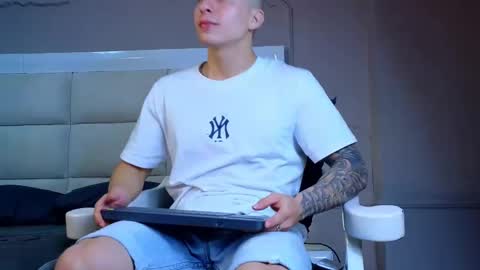 Snapshot of asmodeo_cox chatting on 01-21-25, 12:15 Asmodeo - online show from 01-21-25, 12:15