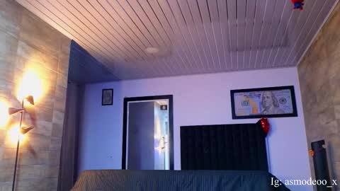 Snapshot of asmodeo_cox chatting on 10-17-25, 02:26 Asmodeo - online show from 10-17-25, 02:26