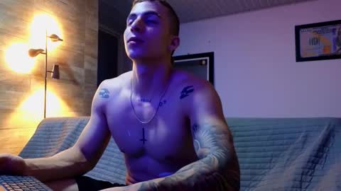 Snapshot of asmodeo_cox chatting on 11-15-25, 10:01 Asmodeo - online show from 11-15-25, 10:01