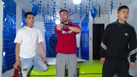 THOMAS AND DAMIAND online show from 03-07-25, 12:15