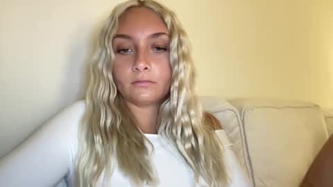 Snapshot of aspenaries chatting on 03-04-25, 01:12 Aspen Aries online show from 03-04-25, 01:12