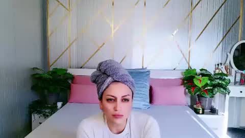 Ash online show from 06-14-26, 03:25