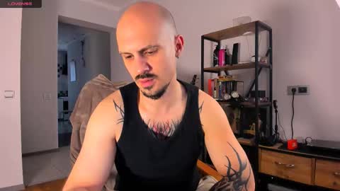 asshunter4k online show from 10-30-25, 09:22