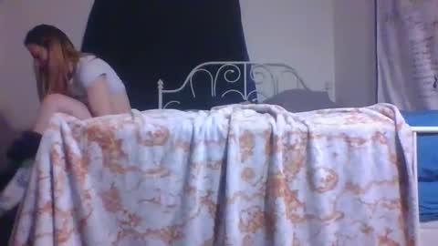 danni travis online show from 02-22-25, 08:40