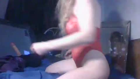 danni travis online show from 11-04-25, 06:12