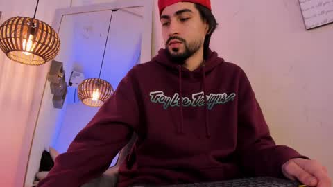 Snapshot of assmoddeus chatting on 12-06-24, 03:33 Asmodeus online show from 12-06-24, 03:33