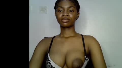 Snapshot of assy_ebony chatting on 05-06-26, 01:14 Lily online show from 05-06-26, 01:14