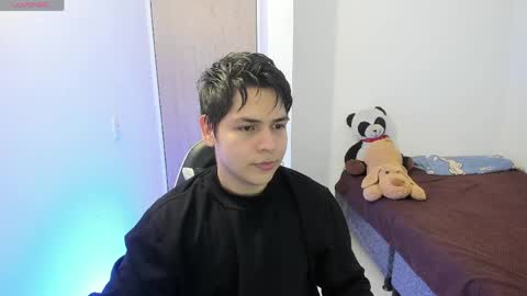 Snapshot of asta_kuro chatting on 04-05-26, 11:57 Asta Kuno online show from 04-05-26, 11:57