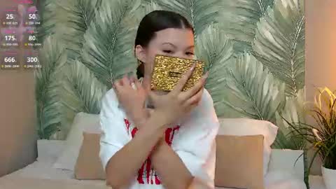 Snapshot of asterquinn chatting on 07-10-26, 04:39 Aster Quinn online show from 07-10-26, 04:39